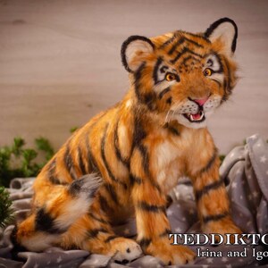 Tiger cub Cleo, Tiger Teddy, kitten, Artist Bears, stuffed animals, stuffed toy, stuffed tiger image 7