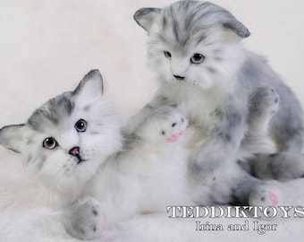 手作りの白い猫のぬいぐるみ：ポーズをとらせるアートドール、猫好きへ
