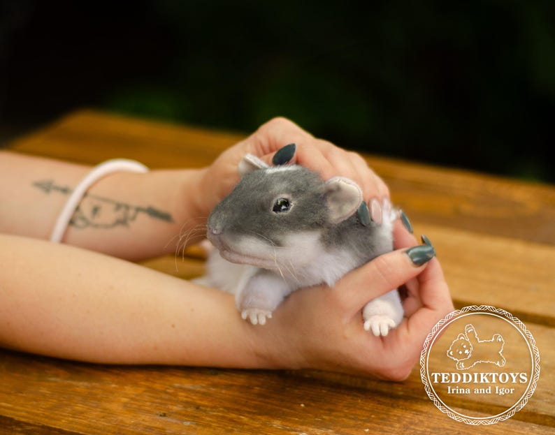 Ratti di peluche realistici fatti a mano - Animali di peluche personalizzati con parti in silicone immagine 10
