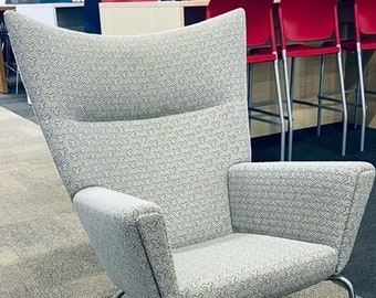 Steelcase Wing Chair CH445 By Carl Hansen & Son