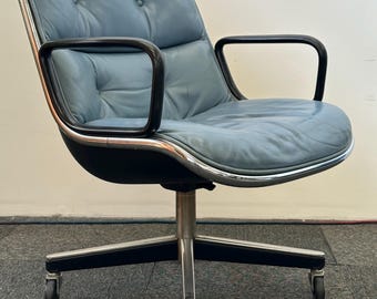 Vintage Knoll Pollock Executive Chair, 4 Star Base (Blue/Chrome)