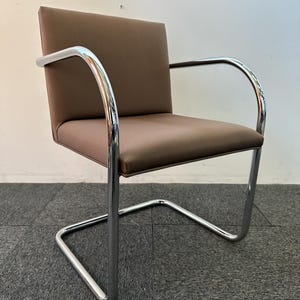 Classic Midcentury Brno Tubular Chairs by Mies van der Rohe for Gordon International (Light Brown/Chrome)