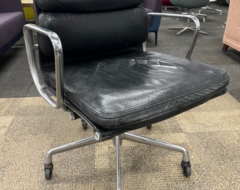 Vintage Herman Miller Eames Soft Pad Aluminum Leather Chair (Black/Chrome)