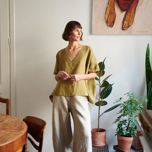 Brie olive top - One size top - Oversized linen blouse - Linen top - Linen tunic