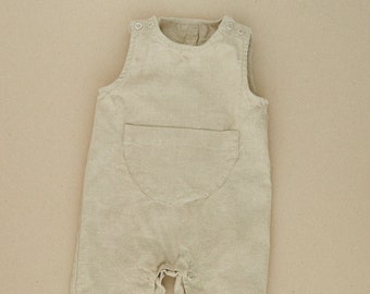 Linen baby jumpsuit with pocket (unisex)