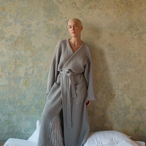 Waffle linen robe - Linen and cotton blend - Taupe waffle linen - Bathrobe - Soft linen robe - Loungewear - Long robe - Homewear - Nightwear