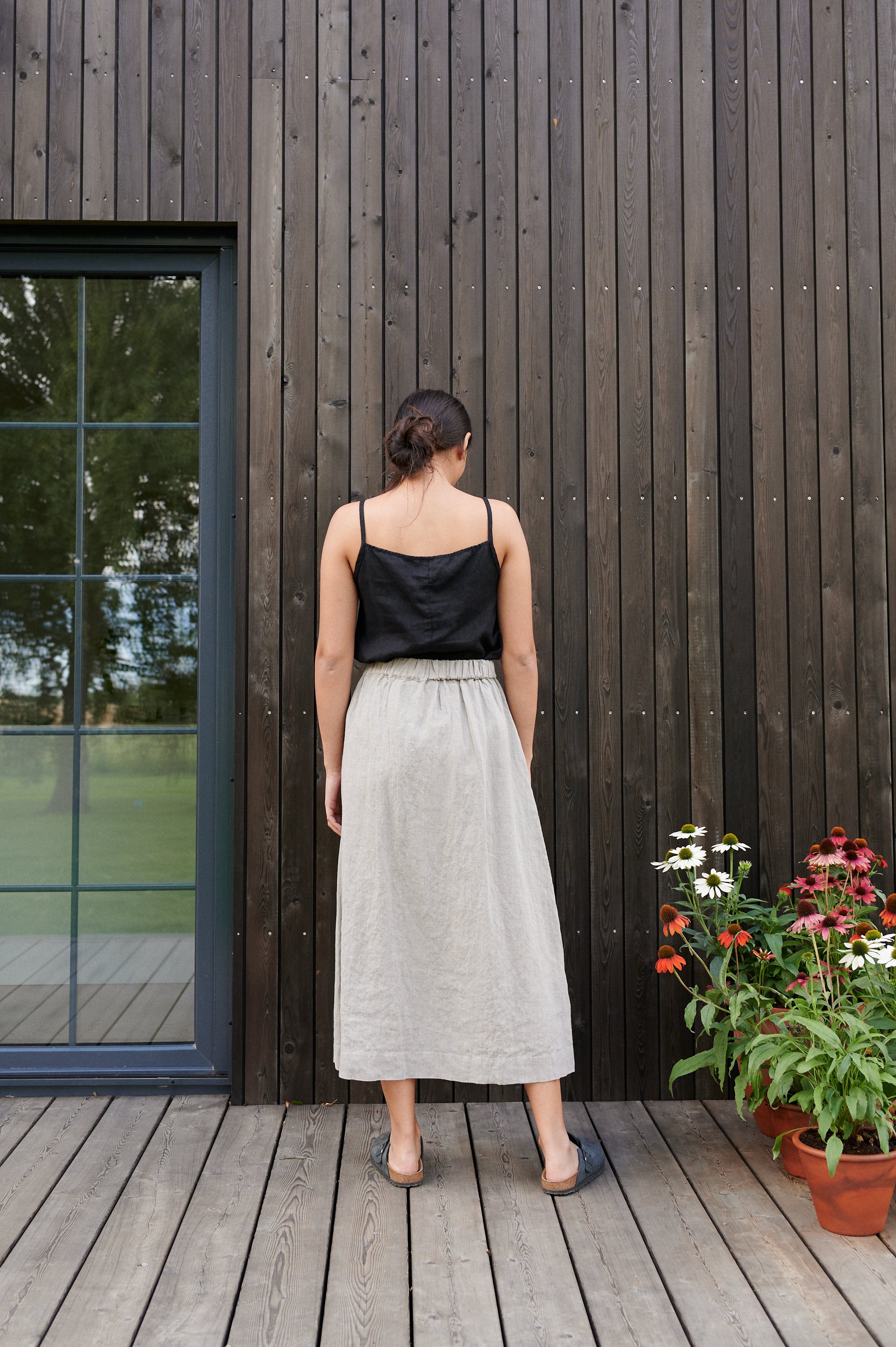 ◇LENINA◇ LIRIEN woolen skirt_MOCHA GRAY Santal 3 | Striped Wool Skirt in black – Linennaive