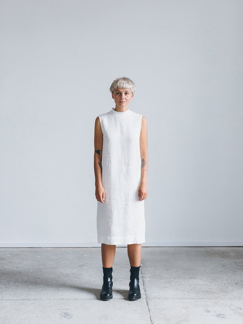 Julia™ | With Embroidered Solid Stand-Up Collar