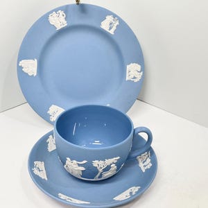 Wedgwood Place Setting , Wedgwood Plate Cup Saucer , Blue Wedgwood , English Wedgwood , Anniversary Gift , Housewarming Gift