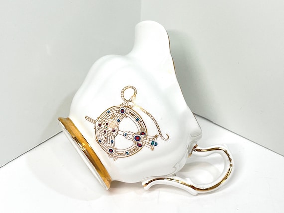 Royal Tara, Tara Brooch Pattern, Irish Pitcher, Irish Bone China, Made in Ireland, Royal Tara Creamer, Gifts for Her, Gift for Friend