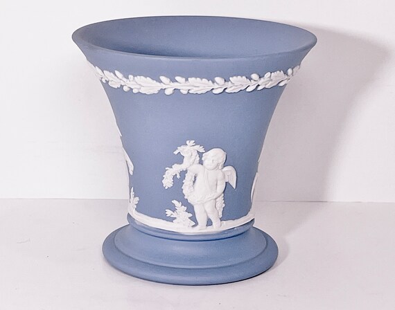 Wedgwood Vase , Angel Vase , Blue Wedgwood Vase , Wedgwood Cupid Vase , Wedgwood Jasperware Vase , Blue Jasperware , English Wedgwood Vase