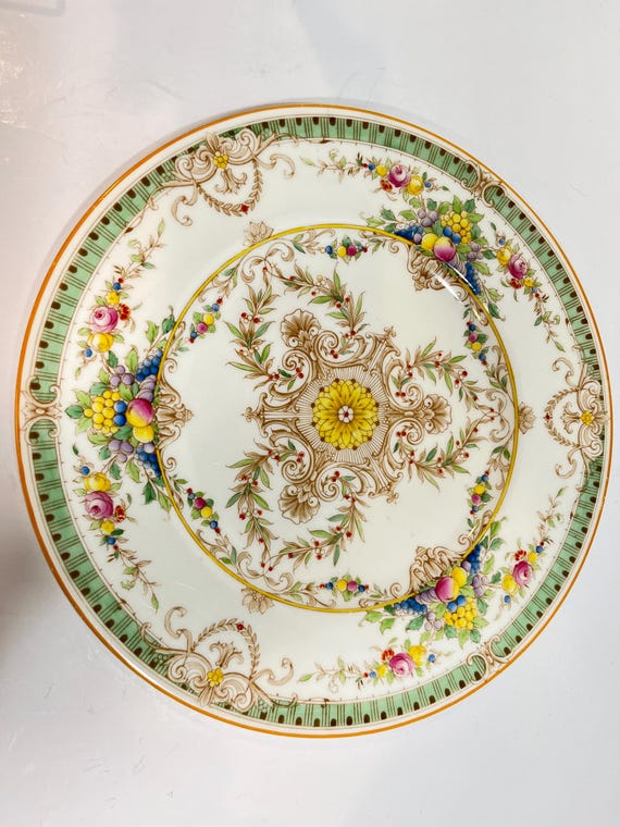 Royal Worcester Plate, Royal Worcester Z728-1, Dinner Plate, Fruit Plate, Wall Hanging, Hostess Gift, Anniversary Gift, Gift for Her
