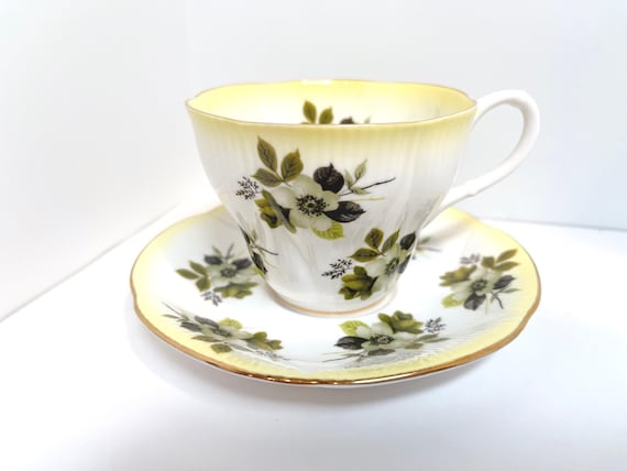 Royal Albert Teacup and Saucer, Horizon Series, Vintage Teacup, Floral Teacup, Yellow Horizon, Teatime Teacup, Gift for Her, Birthday Gift