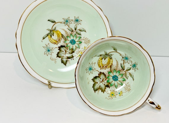 Double Warrant Paragon Teacup and Saucer , Paragon Teacup , Antique Teacup , Paragon Floral Teacup , Vintage Teacups , Hand Painted Teacup