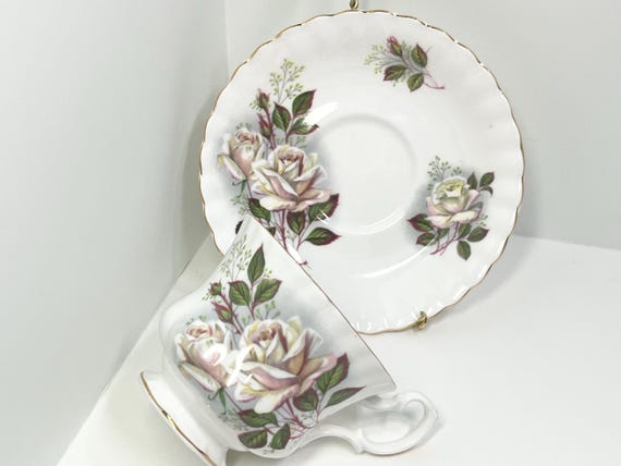 Big Rose Teacup, Royal Albert Teacup, Antique Teacup, White Rose Teacup, Gift for Her, Birthday Gift, Anniversary Gift, Bridal Table