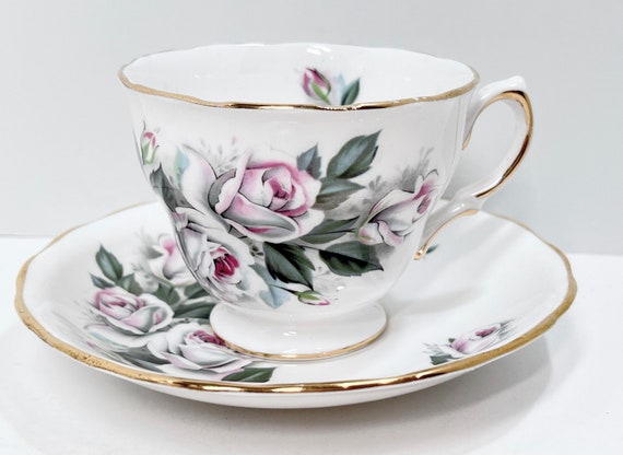 Royal Vale Teacup and Saucer , Rose Tea Cup , Floral Teacup , Antique Teacup Vintage , Antique Tea Cups Vintage , Housewarming Gift for Her