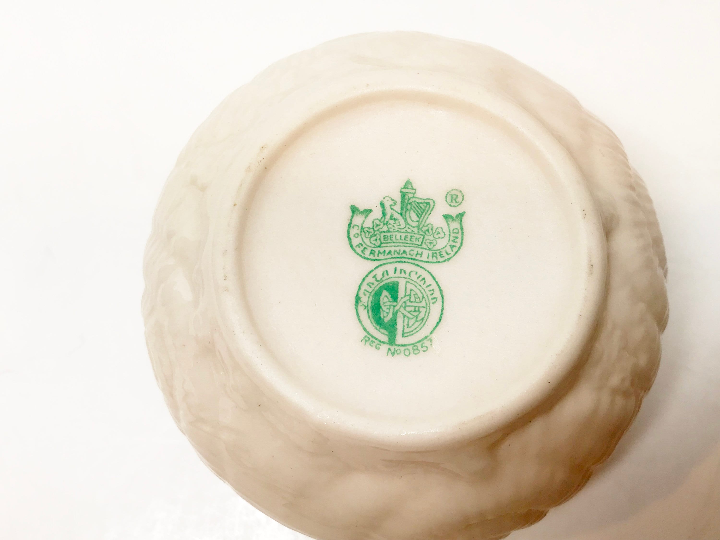 Belleek Toy Shell Bowl, Fifth Green Mark Belleek, Irish Porcelain