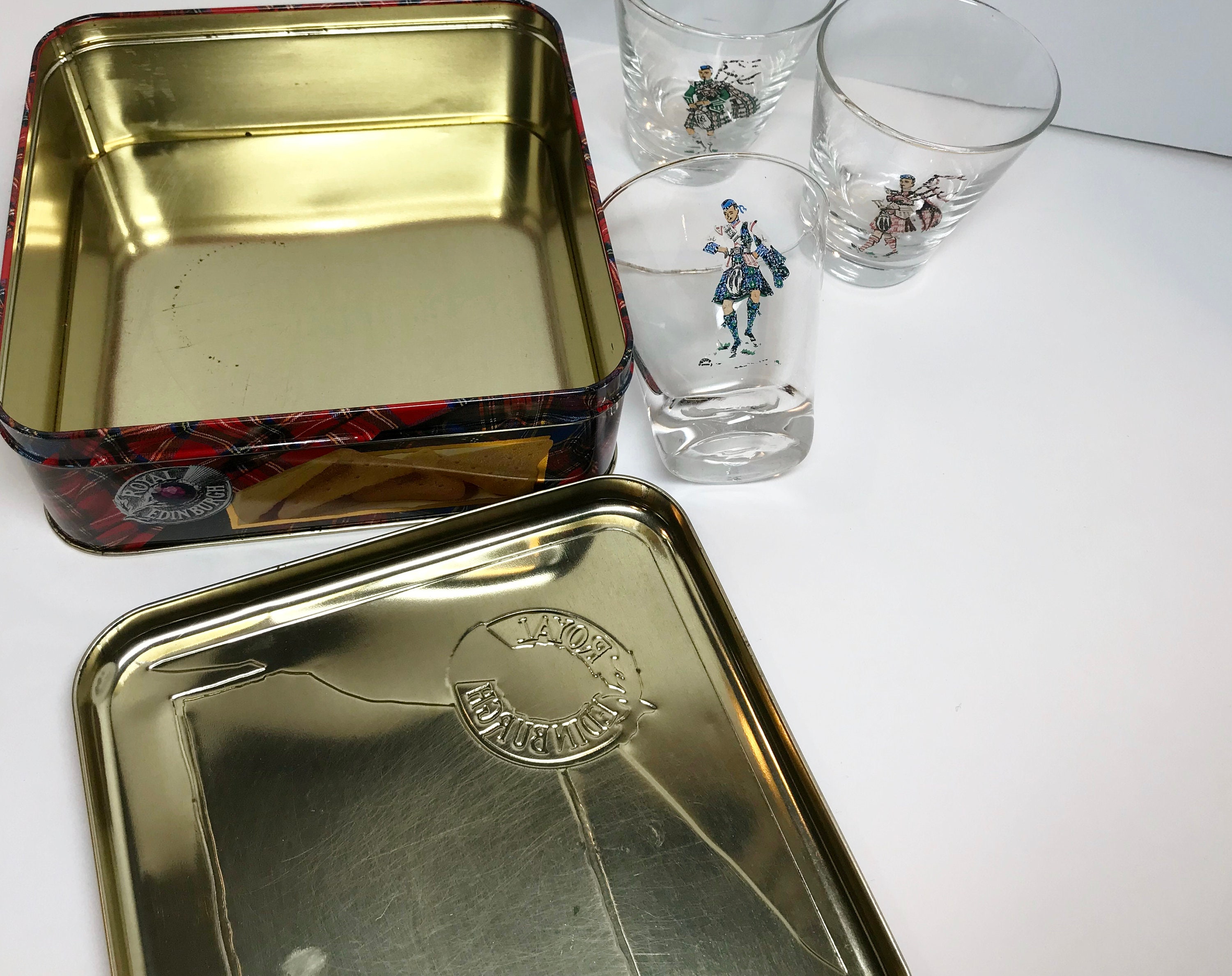 Bagpiper Glass, Scottish Dancer Glass, Scottish Glasses, Scotland Shot