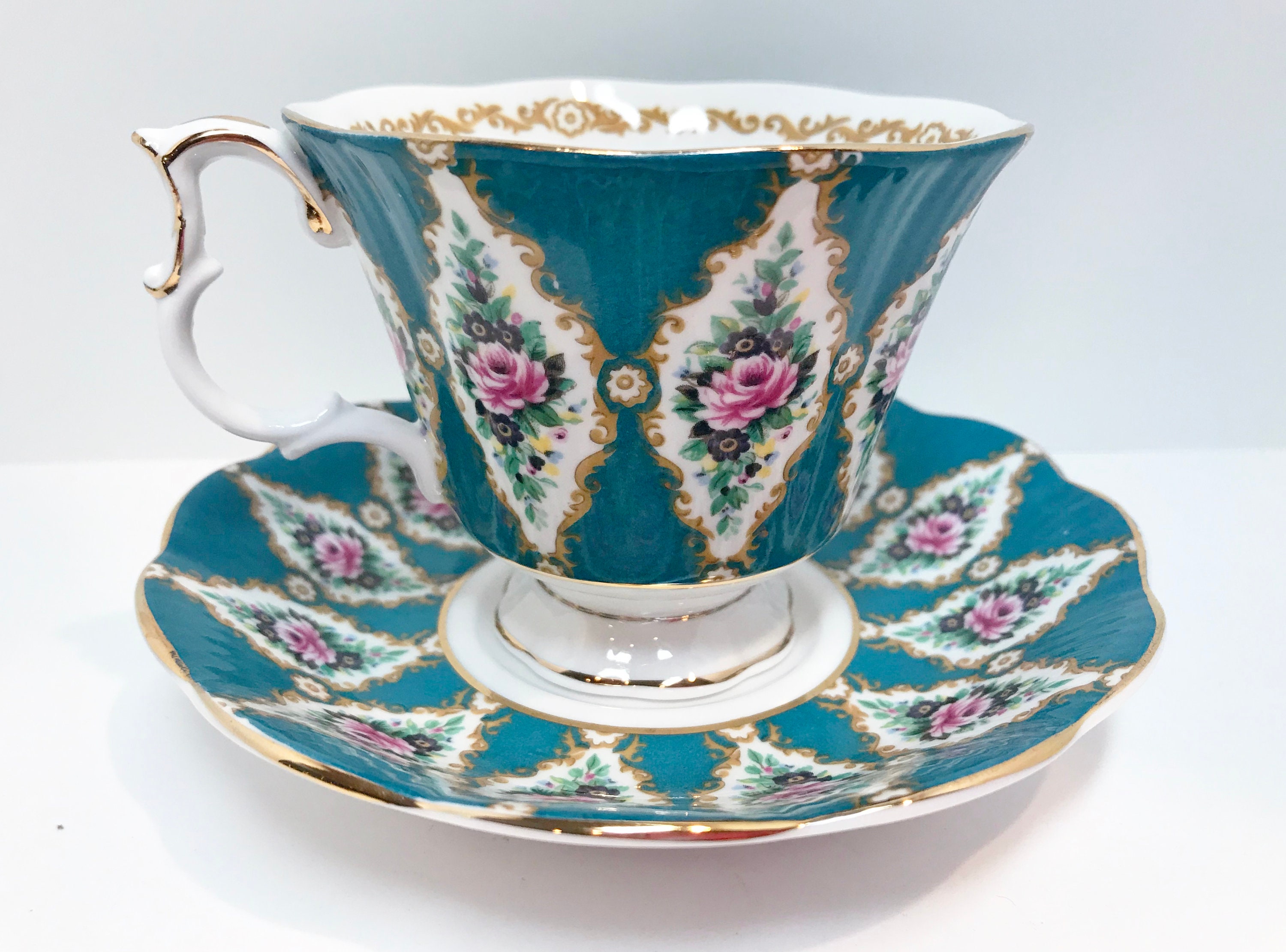 Royal Albert Tea Cup and Saucer,Kenilworth Pattern, Royal Series