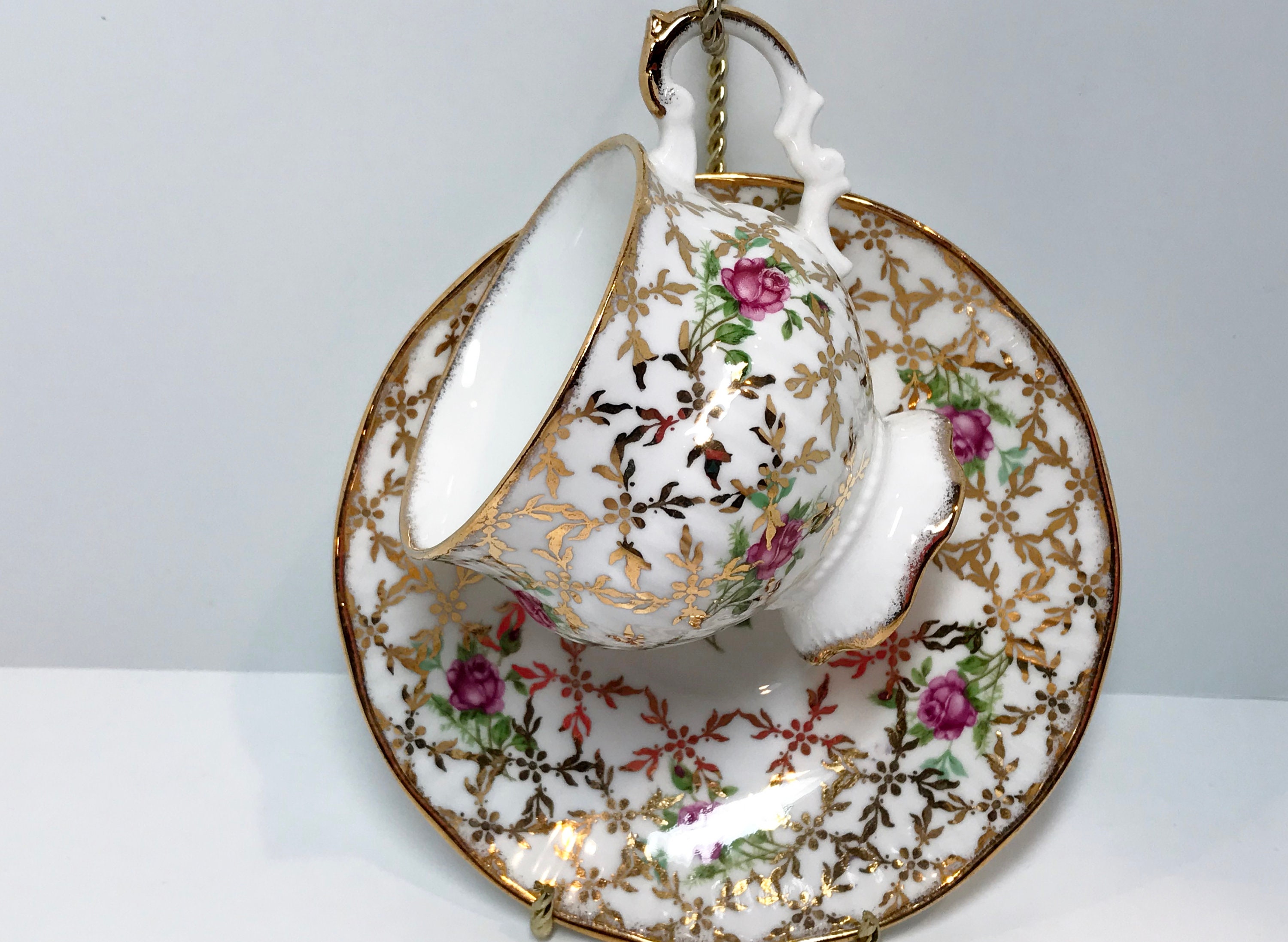 Elizabethan Tea Cup and Saucer, Elizabethan Tea Cups, English Teacups