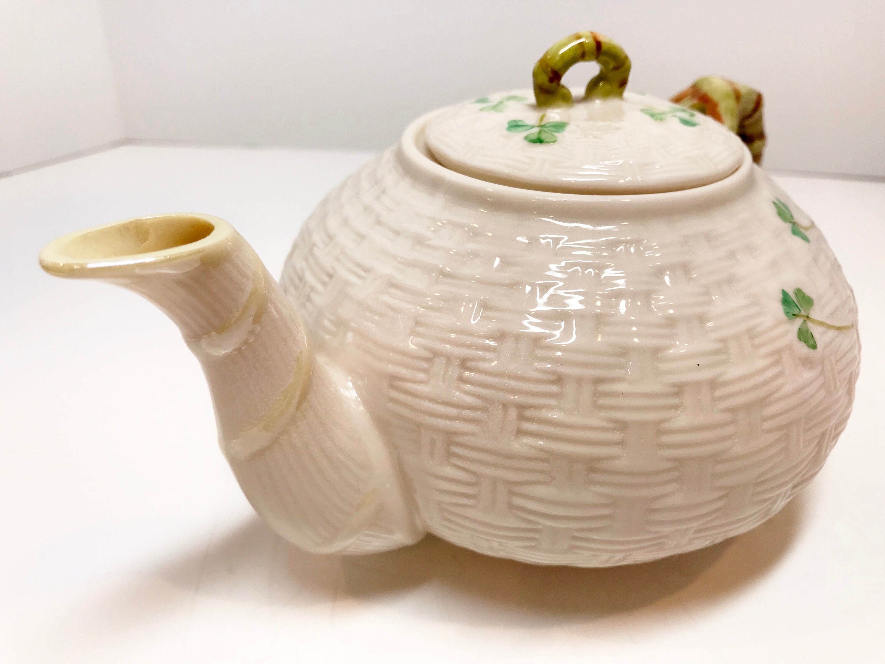 Small Shamrock Belleek Teapot, Irish Teapot, Belleek China, Irish