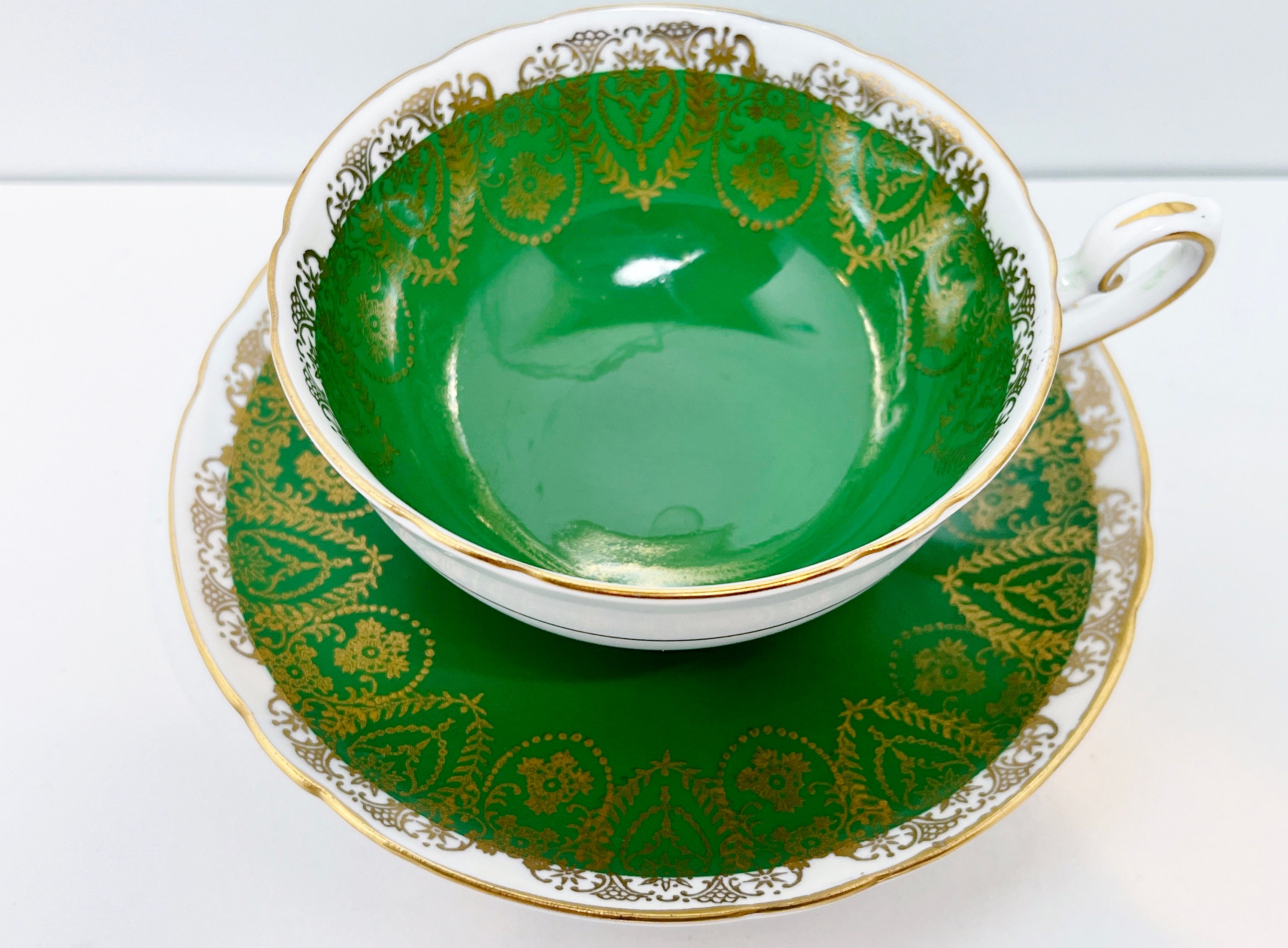 Green Gold by Shelley Fine China, Lincoln Shape, Pattern 0664, Antique Tea Cups, Vintage Tea