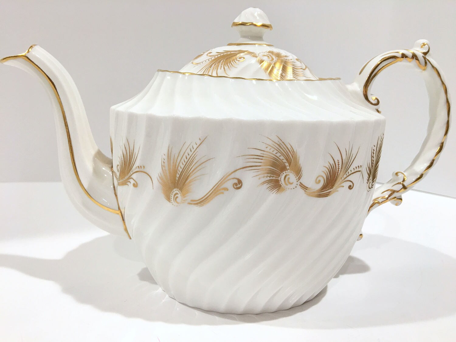 Aynsley Teapot, English Teapot, Gold White Teapot, Creamer Sugar Teapot