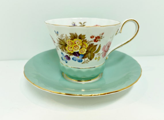 Aynsley Teacup and Saucer,  Aynsley Floral Teacups, Antique Teacups Vintage, English Bone China, Floral Tea Cups Vintage