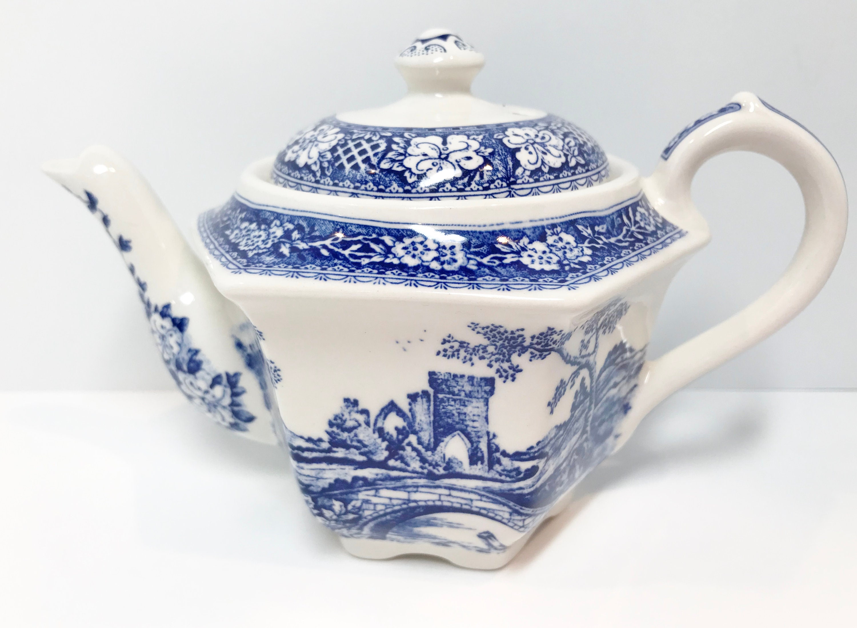 Blue White Sadler Teapot, Individual English Teapot, Sadler Tea Pot