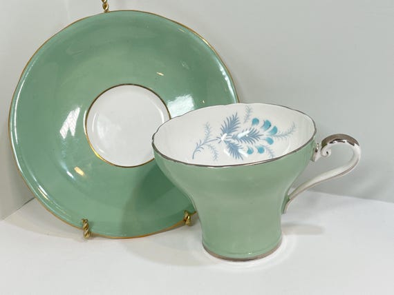 Aynsley Teacup and Saucer, Green Teacup, Vintage Teacup, Made in England, Aynsley Corset Teacup, Gift for Her, Gift for Friend, Gift for Him