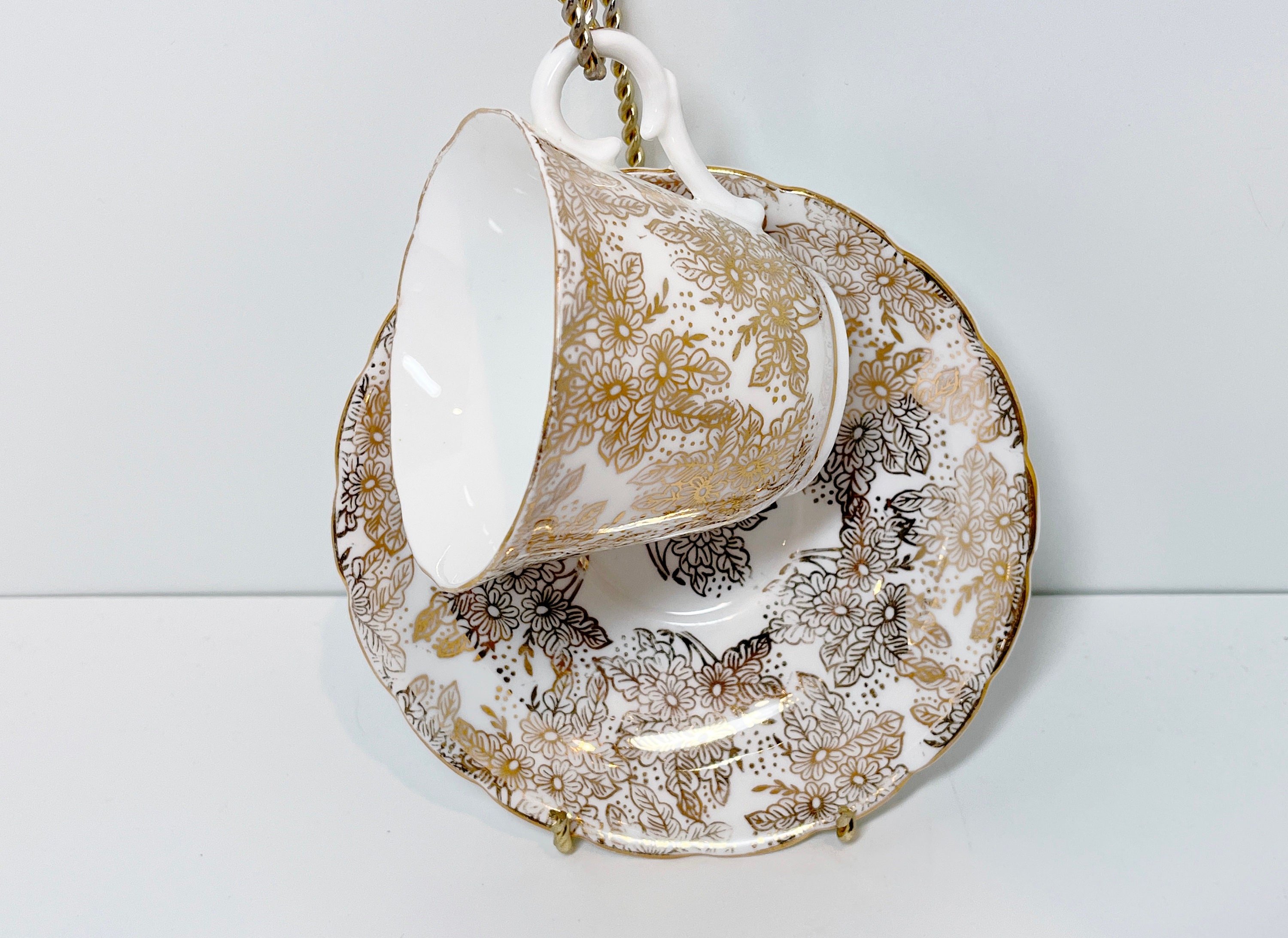 Colclough Teacup and Saucer, Gold Tea Cups, Teatime Teacup, Bone China Tea Cup, Teacups Vintage