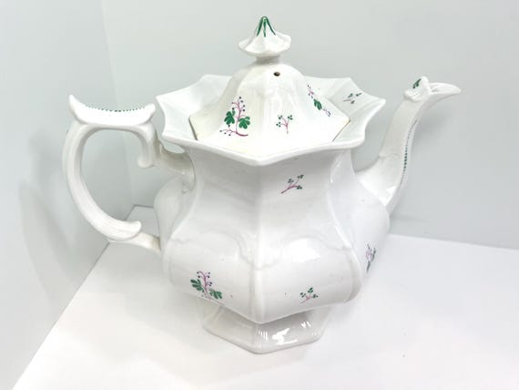 Staffordshire Teapot, Floral Teapot, English Teapot, Afternoon Tea, Gift for Her, Anniversary Gift, Birthday Gift, Sprig Ware Teapot