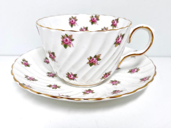 Aynsley Teacup and Saucer, Rose Teacup, Rosebud Teacup, Gift for Friend, Gift for Her, Birthday Gift, Housewarming Gift, Floral Teacup