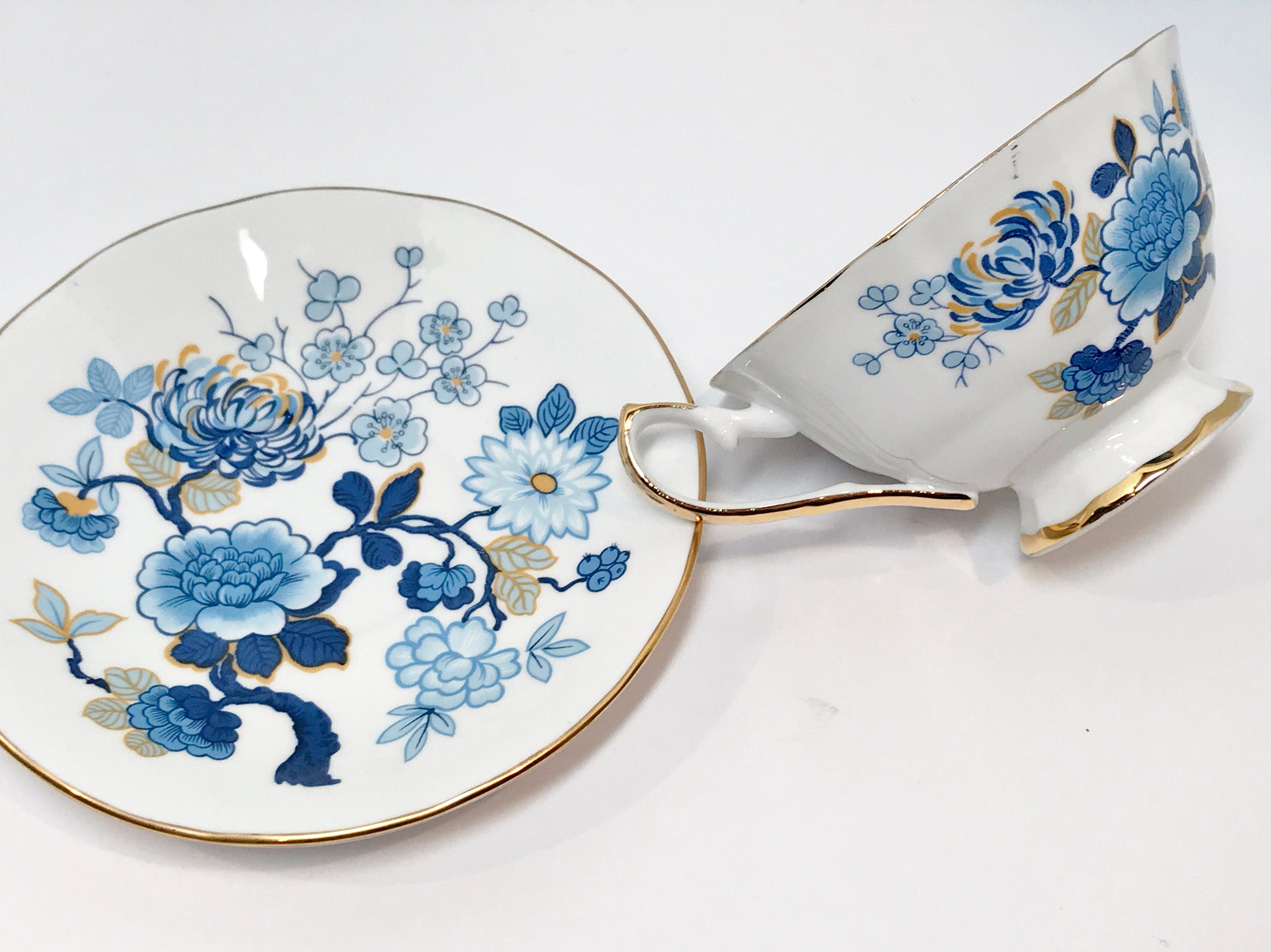 Elizabethan Tea Cup and Saucer, Elizabethan Tea Cups, English Teacups