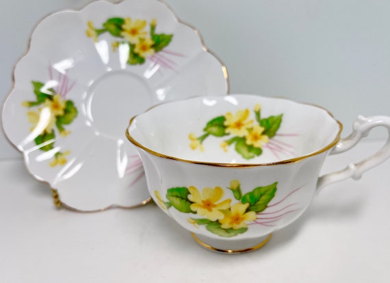 Primrose Shelley Teacup and Saucer: Atholl Thorn Handle, Floral