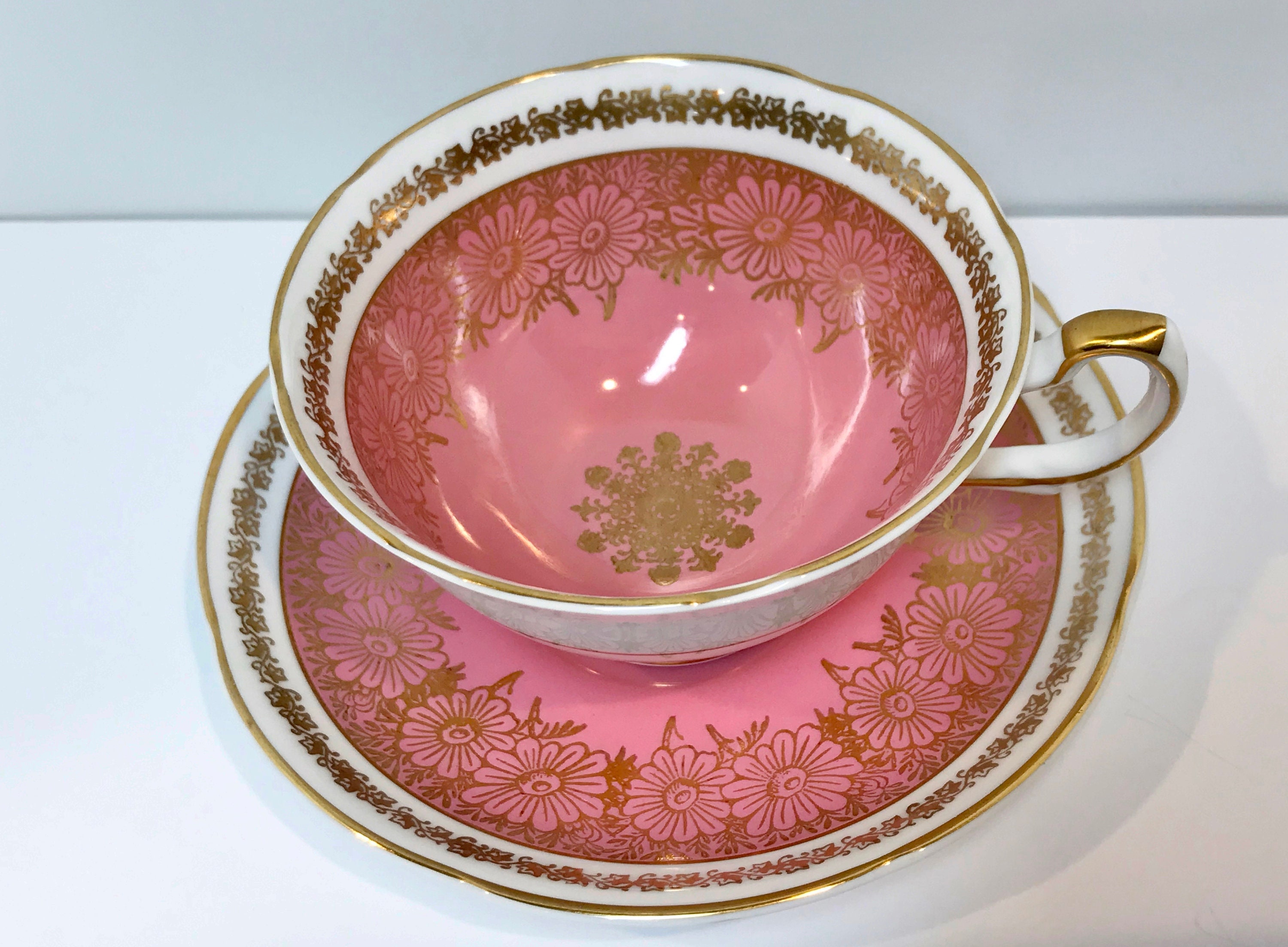 Royal Grafton Tea Cup and Saucer Pink Daisy Cups Pink Gold