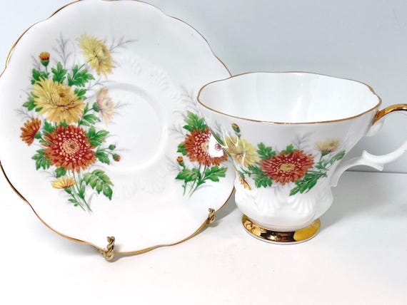 Royal Albert Teacup, Friendship Series, Floral Teacups November Teacup, Gift for Her, Anniversary Gift, Gift for Friend, Housewarming Gift