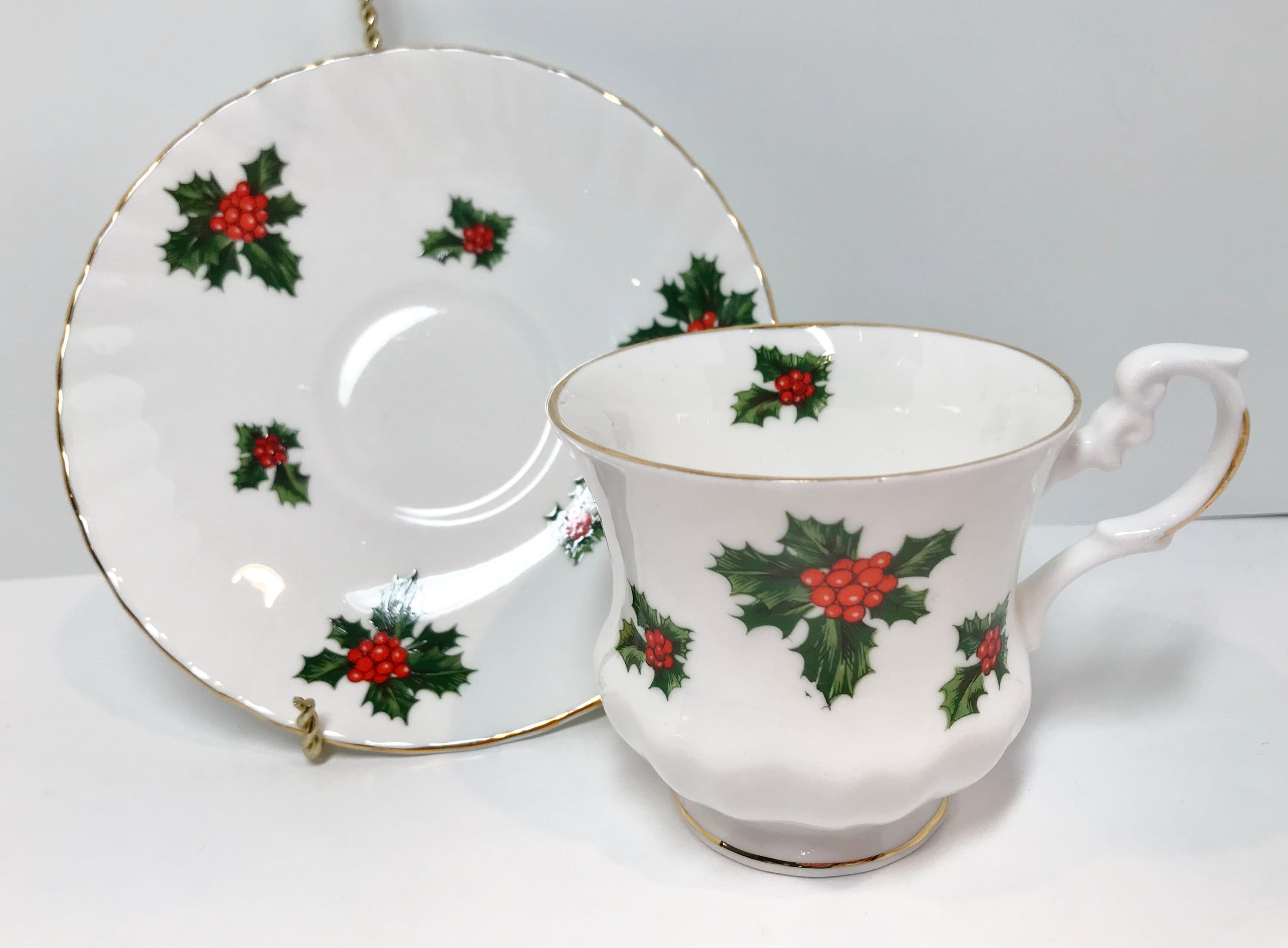 Christmas Tea Cups, Royal Dover Holiday Tea Cups, Christmas Decor