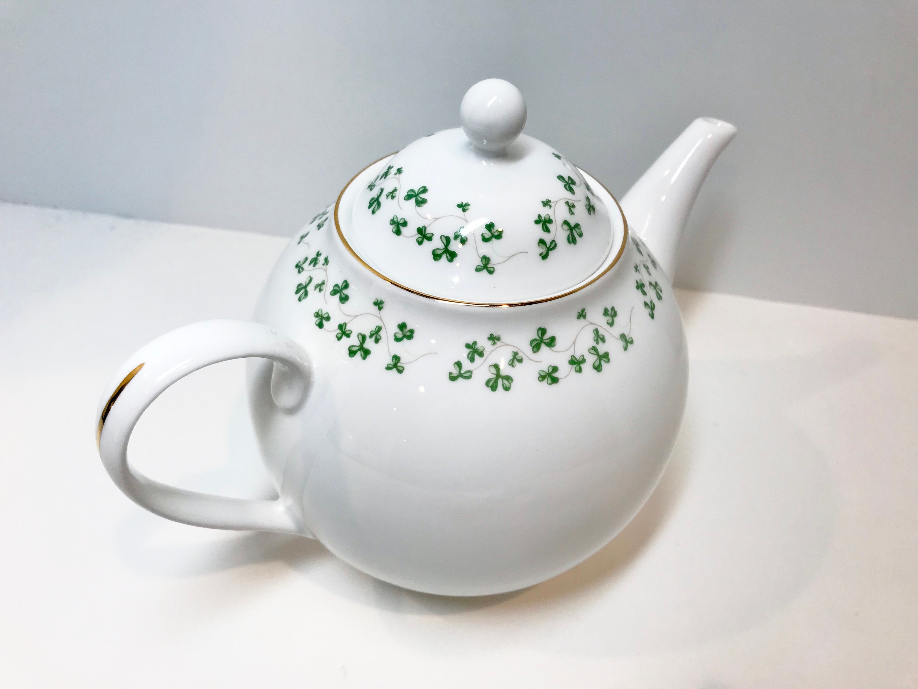 Royal Tara Teapot, Tara Shamrock Teapot, Irish Bone China Teapot