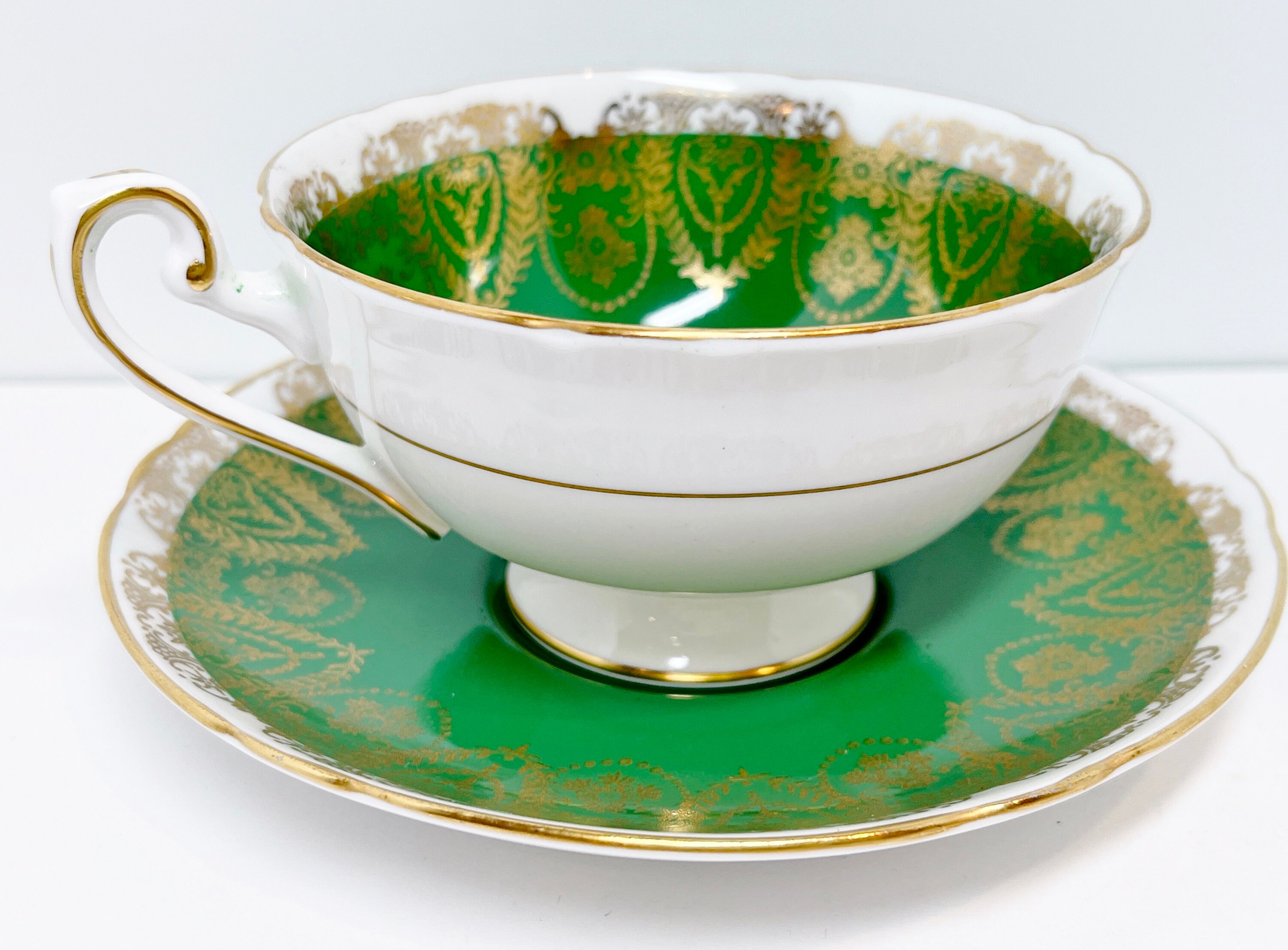 Green Gold by Shelley Fine China, Lincoln Shape, Pattern 0664, Antique Tea Cups, Vintage Tea