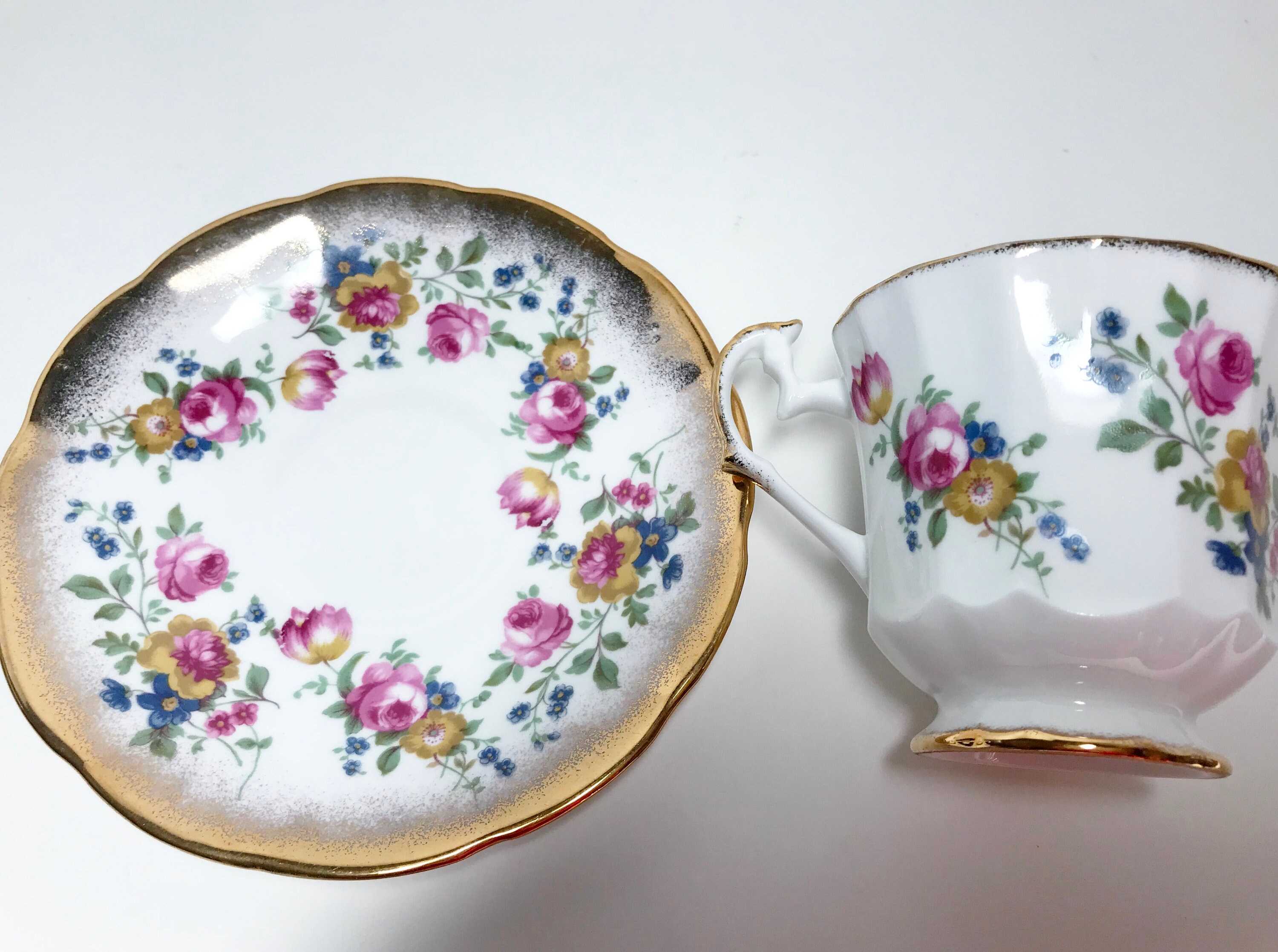 Elizabethan Tea Cup and Saucer, Elizabethan Tea Cups, English Teacups