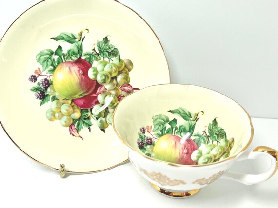 Royal Grafton Teacup, Antique Teacup, English Teacup, Anniversary Gift, Gift for Her, Birthday Gift, Housewarming Gift, Gift for Friend