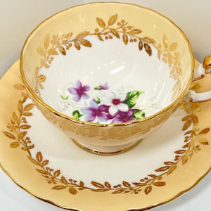 Tasse à thé et soucoupe Aynsley, tasses à thé vintage, cadeau d&#39;anniversaire, cadeau de pendaison de crémaillère, cadeau pour elle, tasse à thé florale, peinte à la main