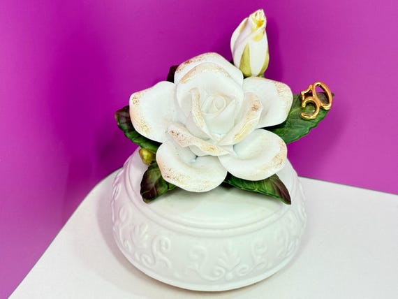 Cake Topper for 50th Anniversary, Musical Rose for 50th Birthday Cake Topper, White Rose 50th Anniversary, Gift for 5oth Anniversary