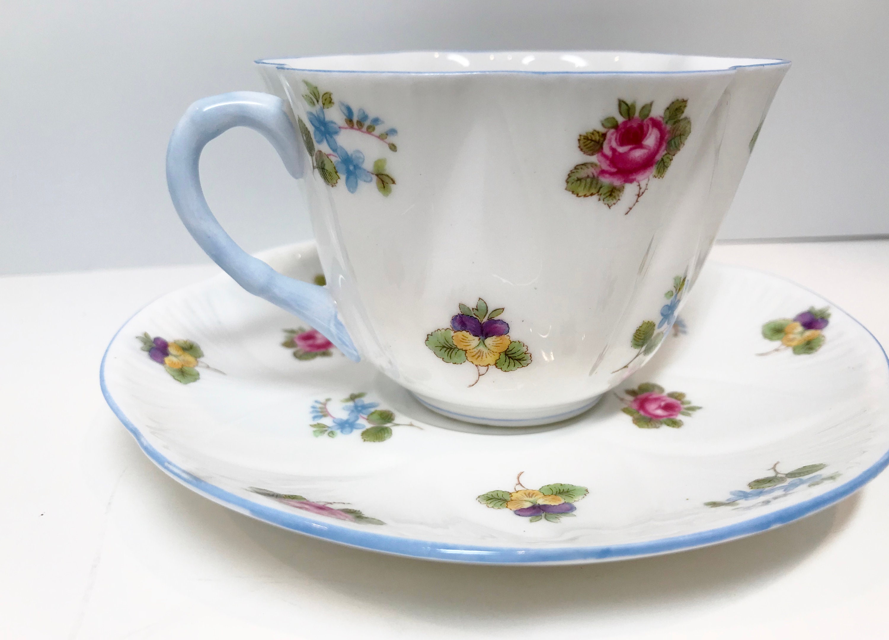 Floral Shelley Tea Cup, Shelley Bone China, Antique Tea Cups, Vintage
