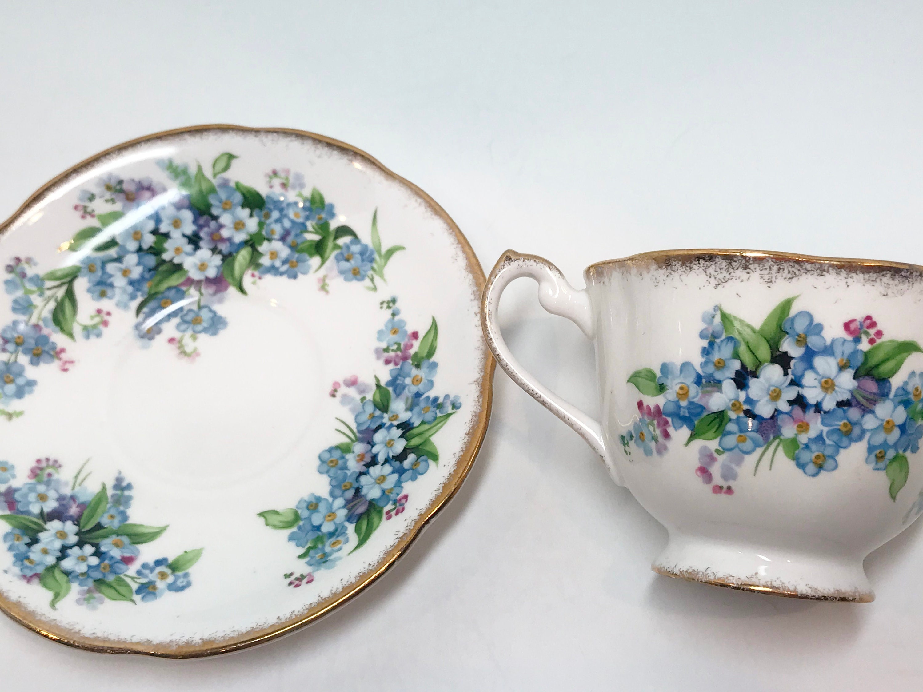 Why the oldest tea cups don't have handles – Belle Antiquarian