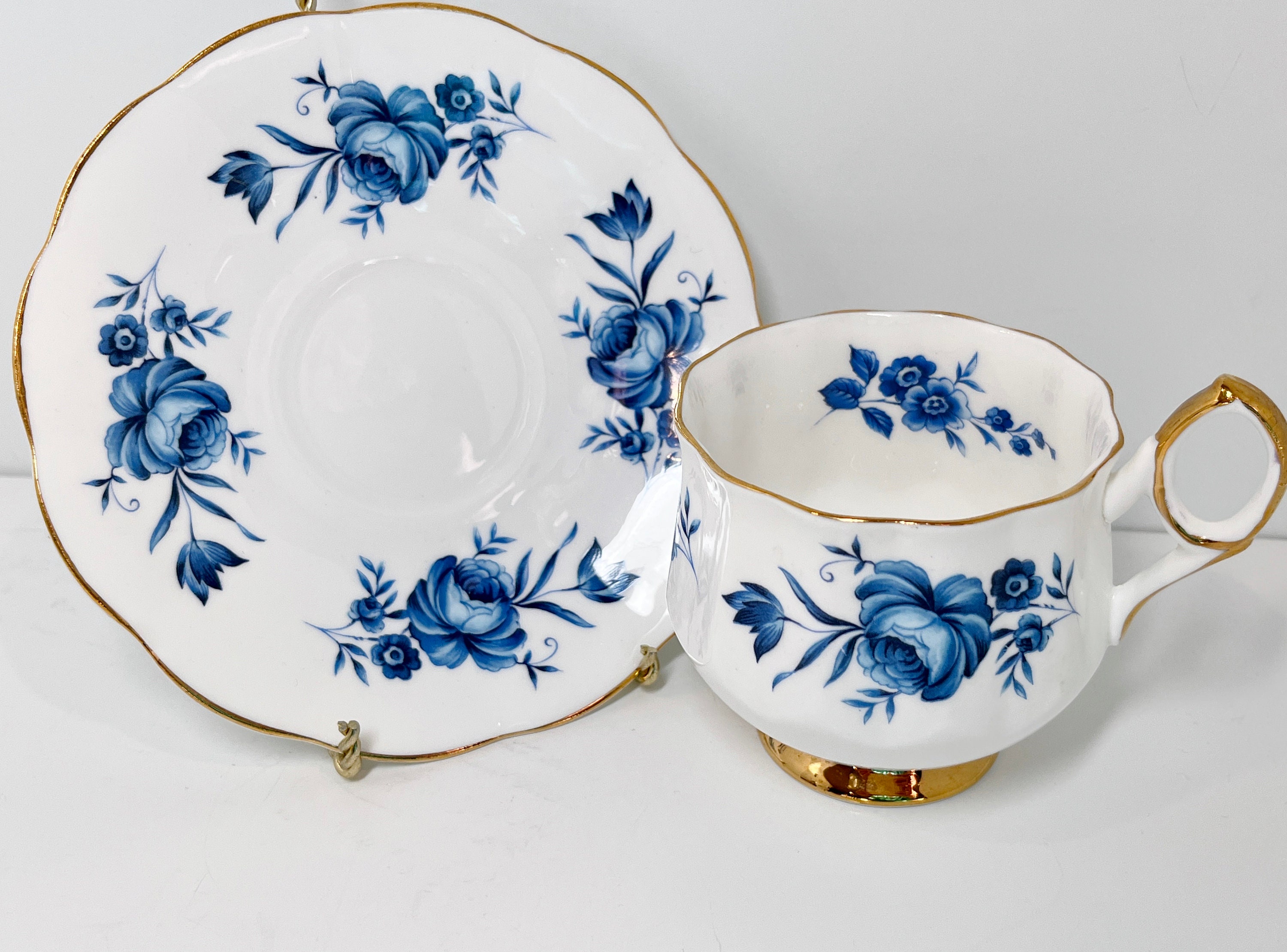 Friendship Cup, Elizabethan Tea Cup, Blue White Ware, Blue Rose Tea Cups, Antique Tea Cups