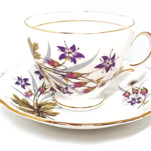 【在庫僅少】 Vintage Tea Cup and Saucer Antique Tea Cup Set Bone China 洋書