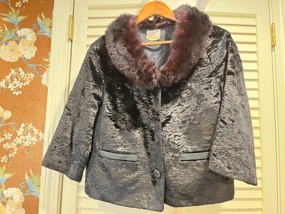 Black Jacket, Vintage Clothing, Real Fur Collar, Gift for Her, Anniversary Gift, Birthday Gift
