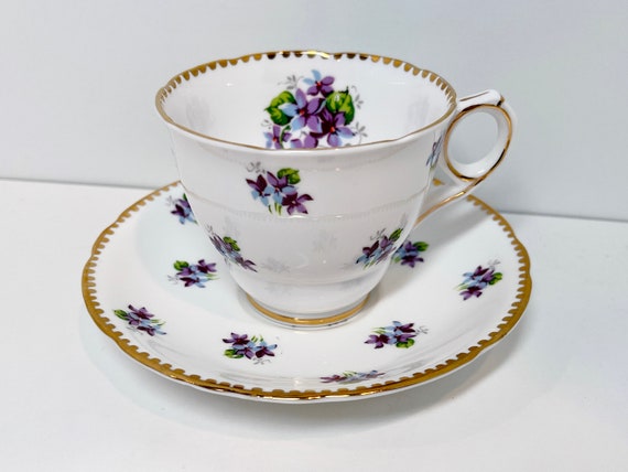 Royal Stafford Teacup, Sweet Violets Pattern, Tea Cups Vintage, Vintage Tea Cups, Floral Teacups, Teatime Teacups, Hand Painted Teacups